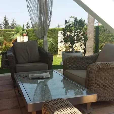 Modern With Garden And Pool Villa Limassol